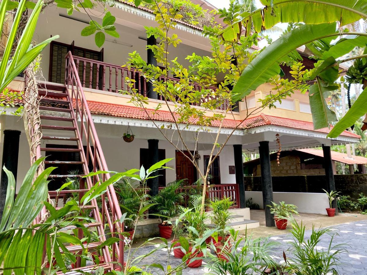 Hotel Tattwamasi Ayuryoga With Breakfast And Yoga Varkala Exterior foto
